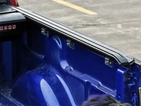 Electric Hard Aluminum Retractable Tonneau Cover For Volkswagen